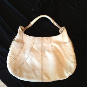 Cream leather hobo bag with contrast stitch Cream leather hobo bag with contrast stitch