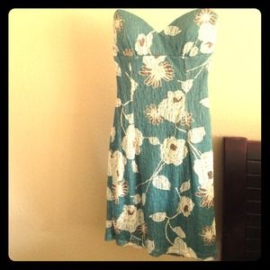 Lace dress cream accent flowers Lace dress cream accent flowers