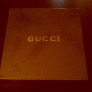 Gucci cap and scarf set Gucci cap and scarf set