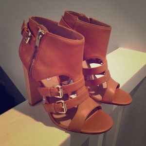 Charles David camel gladiator style sandals/heels Charles David camel gladiator style sandals/heels