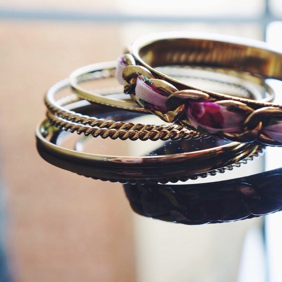 Jewelry - Bangle Set Jewelry - Bangle Set