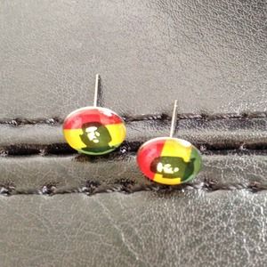 ⭕️LAST ONE! Tiny Colorful Che Stud Earrings ⭕️LAST ONE! Tiny Colorful Che Stud Earrings