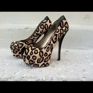 Sam Edelman Pony Hair Leopard Print Heels Sz 8.5 Sam Edelman Pony Hair Leopard Print Heels Sz 8.5