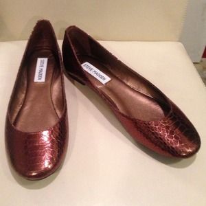 NEW Steve Madden Metallic Bronze Kobraa Flats NEW Steve Madden Metallic Bronze Kobraa Flats