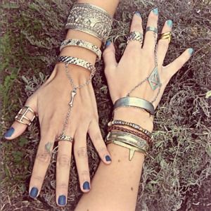 Silver Slave Harness Chain wrist ring bracelet Silver Slave Harness Chain wrist ring bracelet