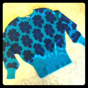 Vintage Floral Print Oversize Sweater Vintage Floral Print Oversize Sweater