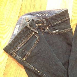 Gap Always skinny jeans size 26 indigo wash Gap Always skinny jeans size 26 indigo wash