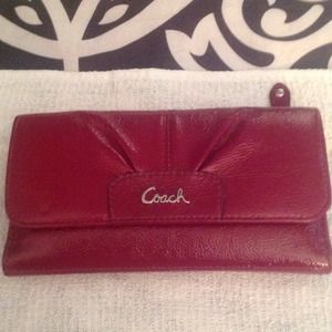 Authentic Checkbook Coach Wallet.... Authentic Checkbook Coach Wallet....