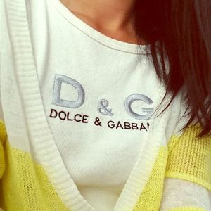 Authentic D&G Dolce & Gabbana White Logo Crop Tee Authentic D&G Dolce & Gabbana White Logo Crop Tee