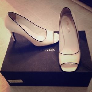 Prada Calzature Donna white and black peep toe Prada Calzature Donna white and black peep toe