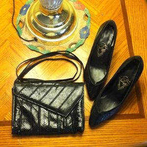 FINAL SALEVtg black genuine snakeskin clutch FINAL SALEVtg black genuine snakeskin clutch