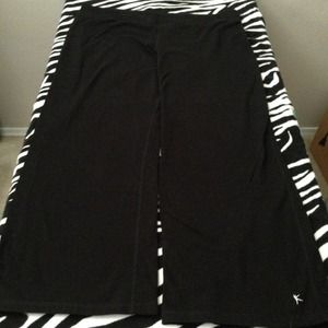 Danskin Now Pants - Black workout / yoga pants. Danskin Now Pants - Black workout / yoga pants.