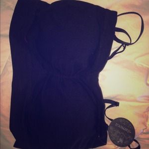 Black Bando. Removeable pads and straps. Black Bando. Removeable pads and straps.