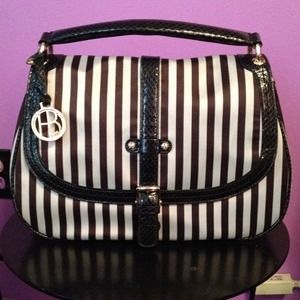 Henri Bendel messenger bag Henri Bendel messenger bag