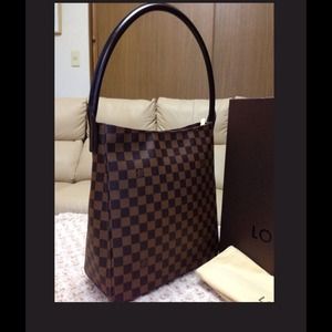AUTHENTIC LV LOOP BAG LIMITED EDITION ๏นRARE๏น AUTHENTIC LV LOOP BAG LIMITED EDITION ๏นRARE๏น