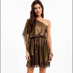 β¨EDITORS PICK One shoulder black & gold dress NWT! β¨EDITORS PICK One shoulder black & gold dress NWT!