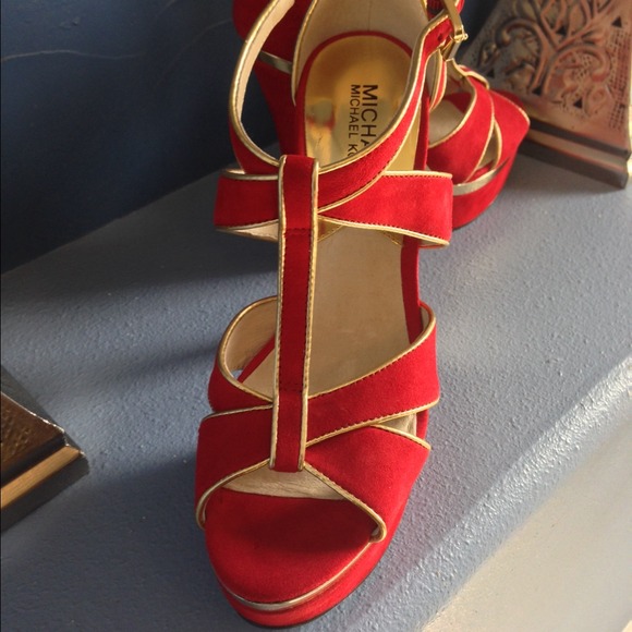 Michael Kors Shoes - 💕reduced💕Michael Kors Red/Gold Sandals 4 Michael Kors Shoes - 💕reduced💕Michael Kors Red/Gold Sandals 4