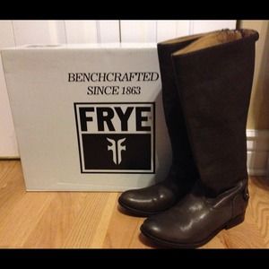 Frye Melissa Back Button Zip Frye Melissa Back Button Zip