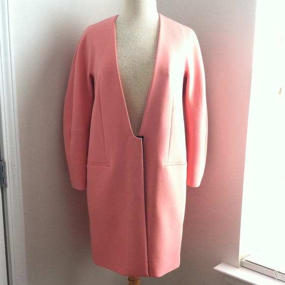 Diane von Furstenberg Outerwear - ❤️HOST PICK!! 2X❤️ DVF midi coat- statement piece! Diane von Furstenberg Outerwear - ❤️HOST PICK!! 2X❤️ DVF midi coat- statement piece!