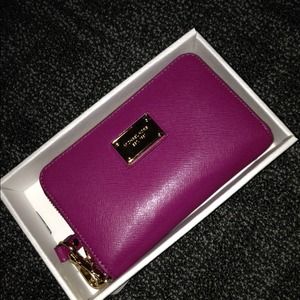 Brand new Michael Kors Wallet Brand new Michael Kors Wallet