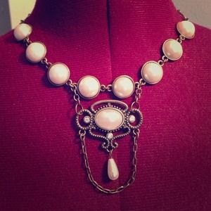 Art Deco Inspired necklace. Art Deco Inspired necklace.