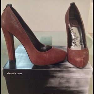 DV by Dolce Vita Maiya Pump- Marrone Veggie DV by Dolce Vita Maiya Pump- Marrone Veggie