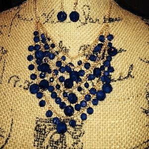 Cobalt blue dangle necklace set! Cobalt blue dangle necklace set!