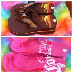 2 new flip flops 2 new flip flops