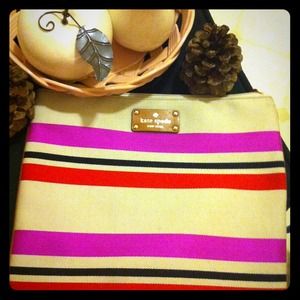 *HP* Now $79 Kate Spade clutch 70% off! FREE ship! *HP* Now $79 Kate Spade clutch 70% off! FREE ship!