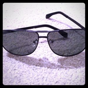Ray-Ban Other - Mens Authentic Black Ray Bans Ray-Ban Other - Mens Authentic Black Ray Bans