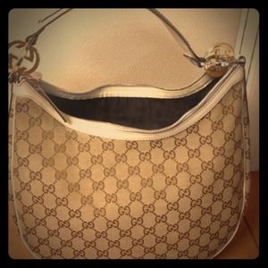 Medium Gucci bag Medium Gucci bag