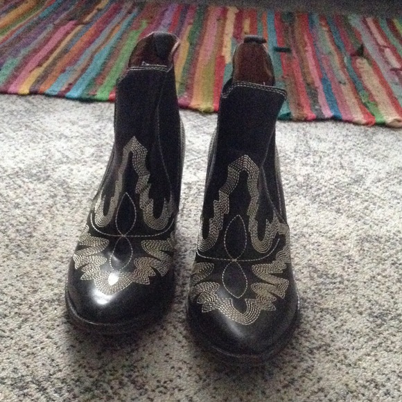 Free People Boots - Jeffrey Campbell for Free People booties 3 Free People Boots - Jeffrey Campbell for Free People booties 3