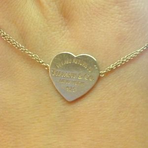 Tiffany&Co 'Heart Tag Bracelet' in Sterling Silver Tiffany&Co 'Heart Tag Bracelet' in Sterling Silver