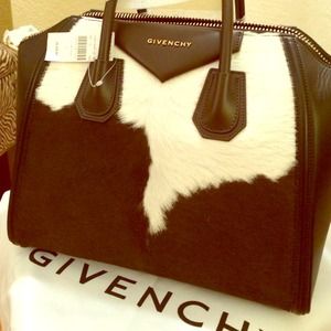 Not for sale 100%auth Givenchy antigona duffel Not for sale 100%auth Givenchy antigona duffel