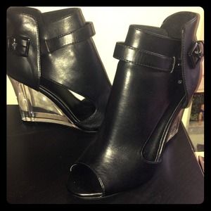 Black open toed shoes with clear wedge & cutouts Black open toed shoes with clear wedge & cutouts