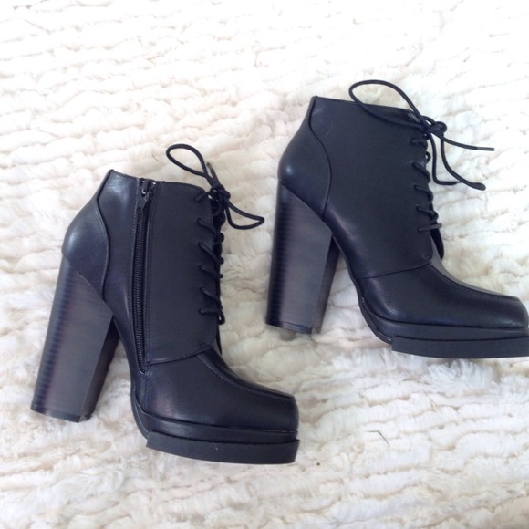 Shoes - New Black Lace Up Chunky Heel Booties 2 Shoes - New Black Lace Up Chunky Heel Booties 2