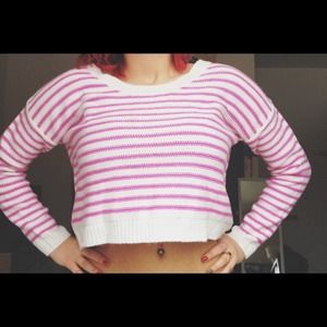BRAND NEW Forever 21 Knit Cropped Sweater BRAND NEW Forever 21 Knit Cropped Sweater
