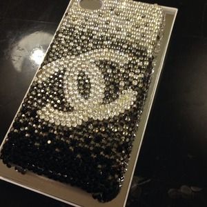 Chanel handmade iPhone 4 and 4s case. Bling bling✨ Chanel handmade iPhone 4 and 4s case. Bling bling✨