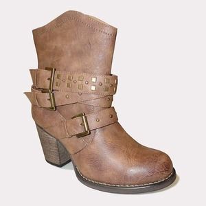 Bucco Viktorija buckled boot 6.5 Bucco Viktorija buckled boot 6.5
