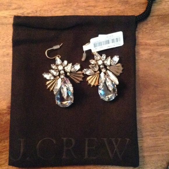J. Crew Jewelry - 72hr SALE $35 J.Crew fanned droplets earrings 2 J. Crew Jewelry - 72hr SALE $35 J.Crew fanned droplets earrings 2
