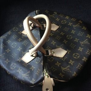 Louis Vuitton speedy 30 monogram Louis Vuitton speedy 30 monogram