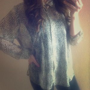 Vintage oversized 80s leopard sheer tunic top S-L Vintage oversized 80s leopard sheer tunic top S-L