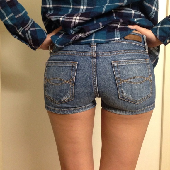 Abercrombie & Fitch Denim - Abercrombie and Fitch denim shorts 3 Abercrombie & Fitch Denim - Abercrombie and Fitch denim shorts 3