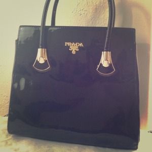 New Prada Top Handle Tote Bag in Black New Prada Top Handle Tote Bag in Black