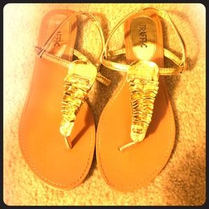 traffic Shoes - Gold Sandals traffic Shoes - Gold Sandals