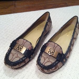 NewAuthentic Coach Signature Flats. NewAuthentic Coach Signature Flats.