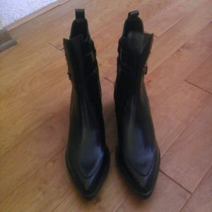 Zara ankle boot with buckles Zara ankle boot with buckles