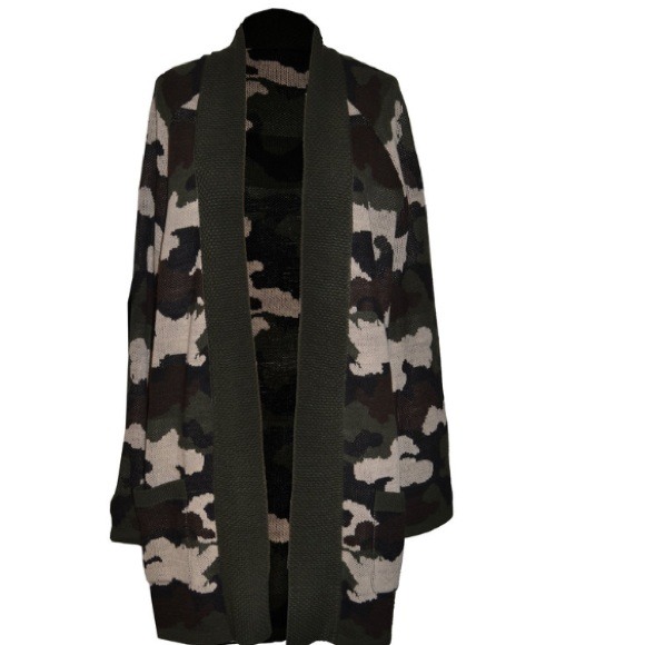 Willow & Clay Sweaters - Willow & Clay Camouflage knit Cardigan 4 Willow & Clay Sweaters - Willow & Clay Camouflage knit Cardigan 4