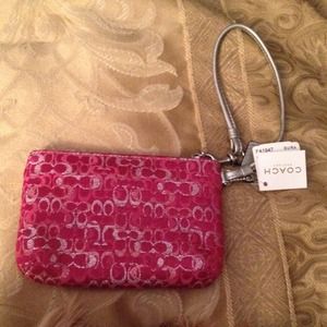 NWT Coach Wristlet (authentic) NWT Coach Wristlet (authentic)
