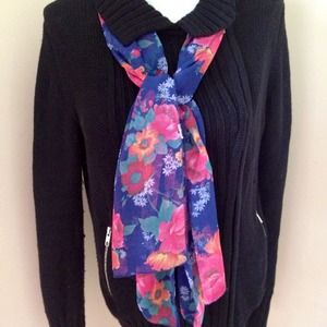 Lot of 4 Floral Vintage & Modern Scarfs Lot of 4 Floral Vintage & Modern Scarfs